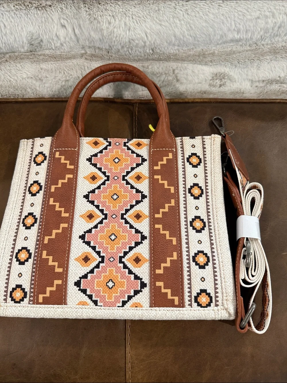Wrangler Cream & Brown Southwestern Embroidered Tote